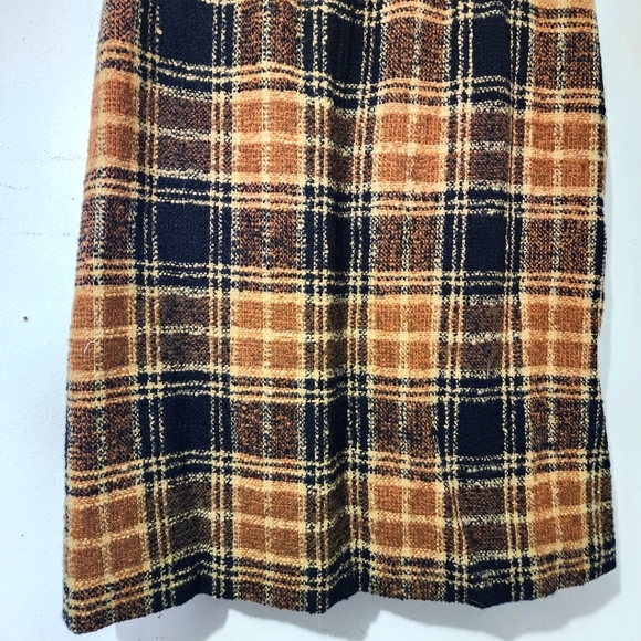 Vintage Wool Plaid Pleated Style Skirt - Picture 7 of 10